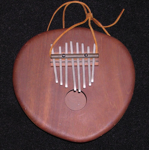 http://www.lisaheinrich.com/lincoln/instruments/mbira.JPG